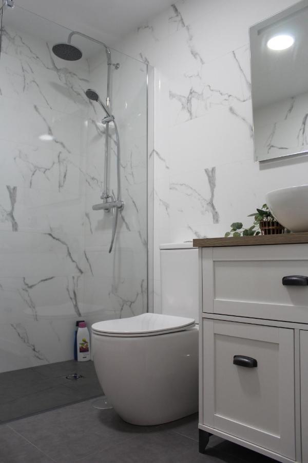 Beautiful Brand New 2 Bedroom Flat With Terrace 말라가 외부 사진